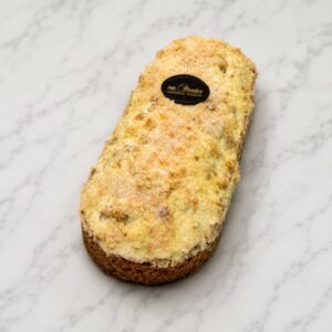 Appelslof met slagroom en nootjes